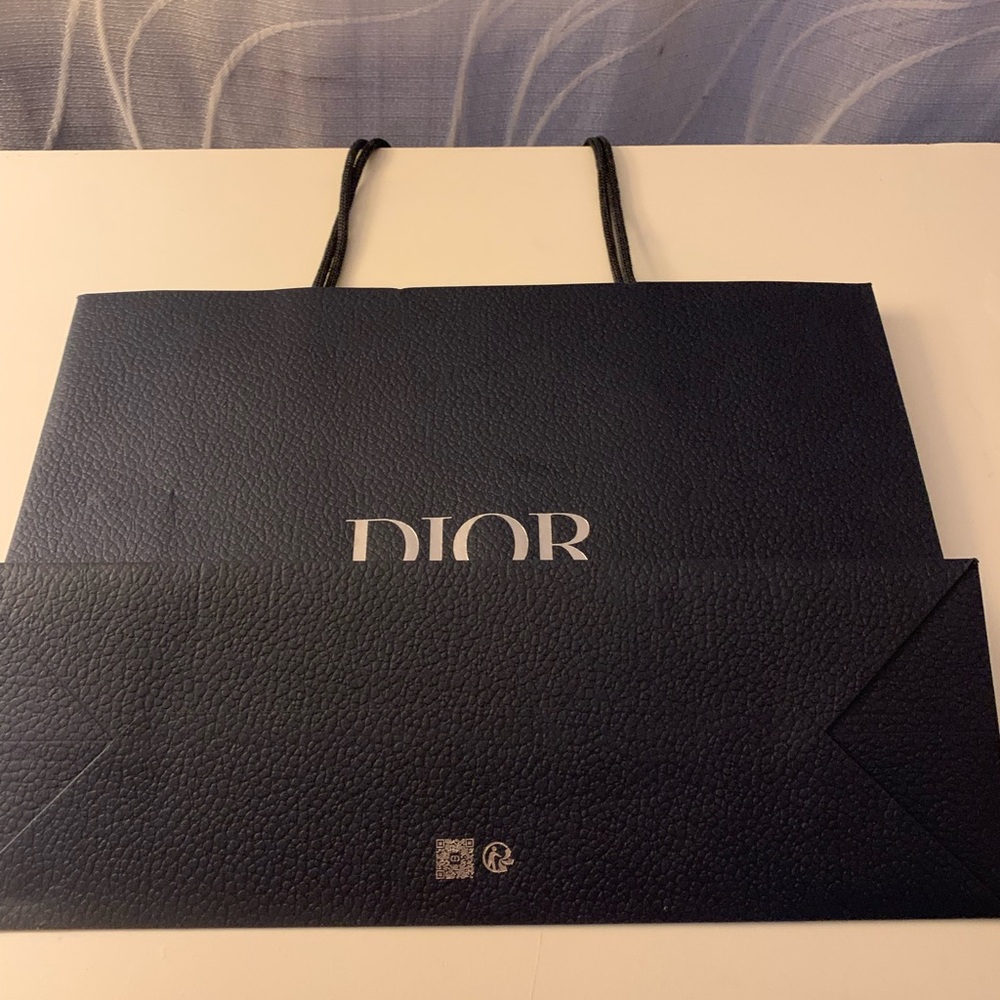 Dior Black Shopping Bag - Picture 7 of 8